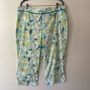 Carolina Colours Plus White W/Yellow, Lime Green & Teal Flowers Size 18W
